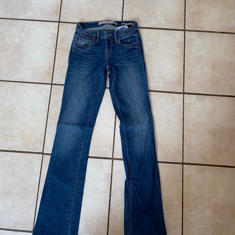 🌿2/$25🌿 Guess jeans